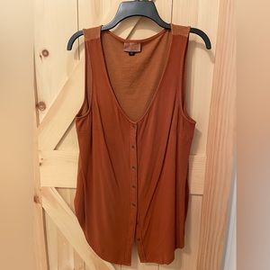 Universal Thread button down tank top, size L